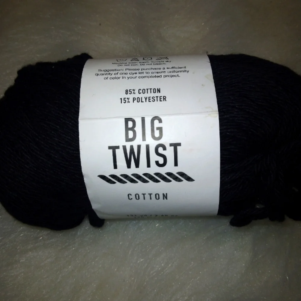 YARN Big Twist Cotton, 2.65 ounces in black
